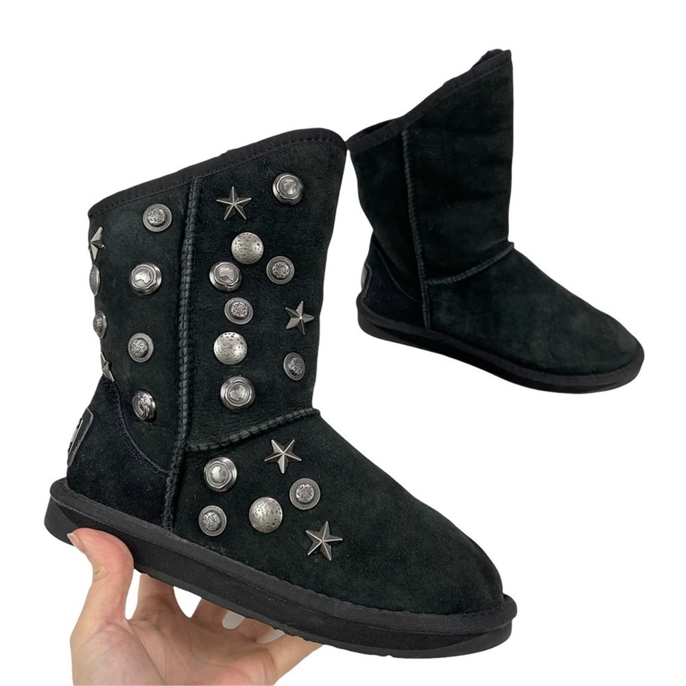Australia Luxe Angel Classic Short Black Studded Sheepskin Fur Women Boot US 6